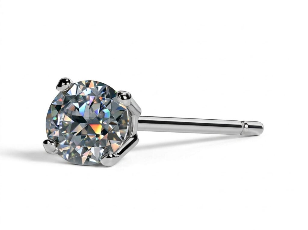 Solo Fire — D/VVS1 Moissanite Single Stud for Men in Sterling Silver