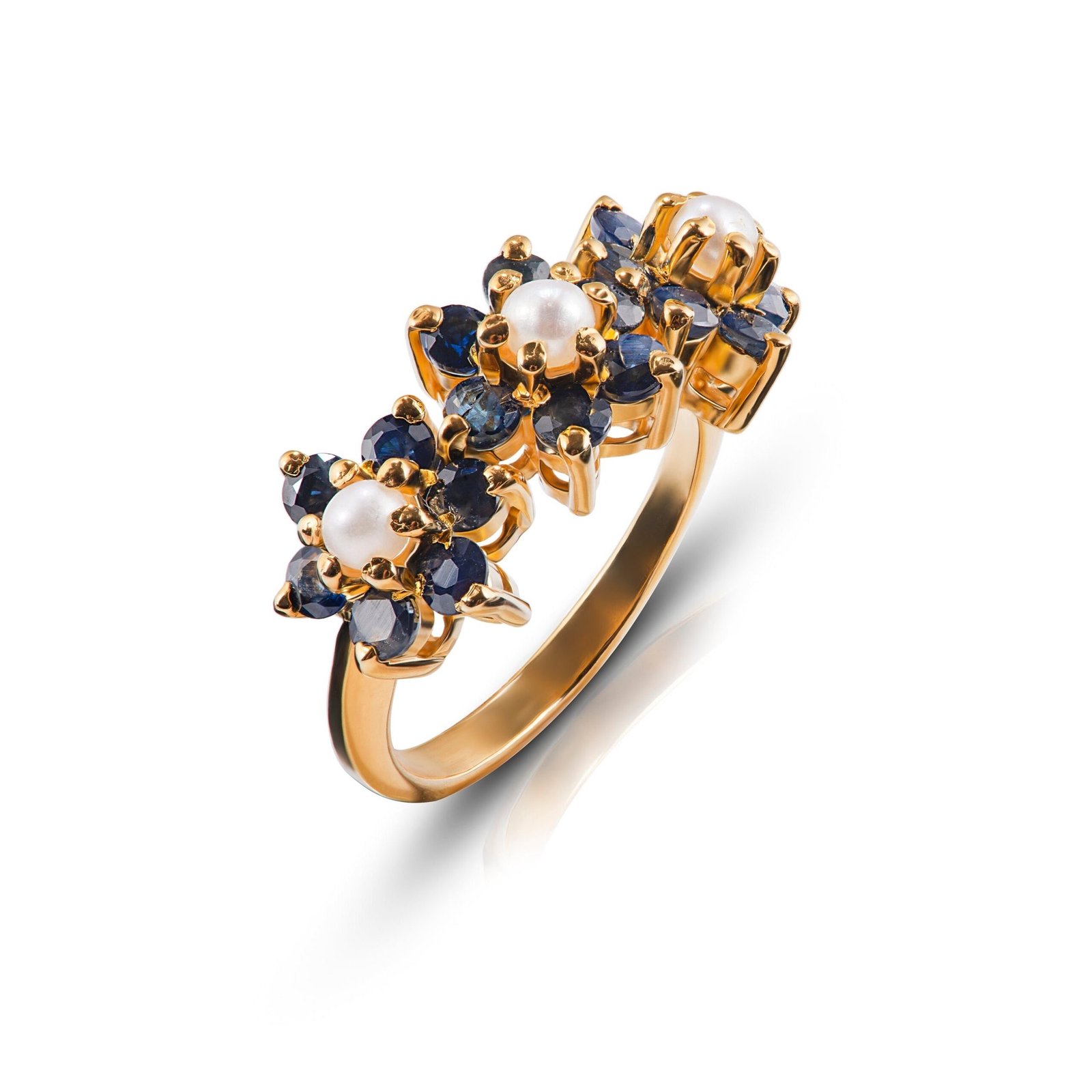 Fleurs de Saphir — Natural Sapphire & Pearl Ring in Sterling Silver