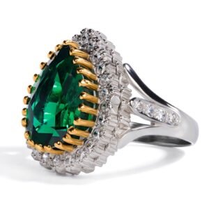Hurrem Sultan — Lab-Created Emerald Ring in Sterling Silver