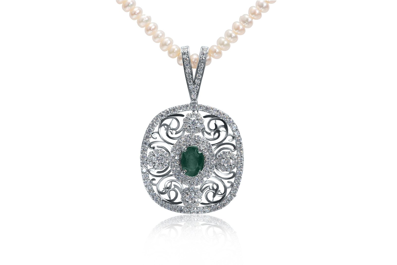 Heavenly Green — Natural Emerald & Pearl Necklace in Sterling Silver